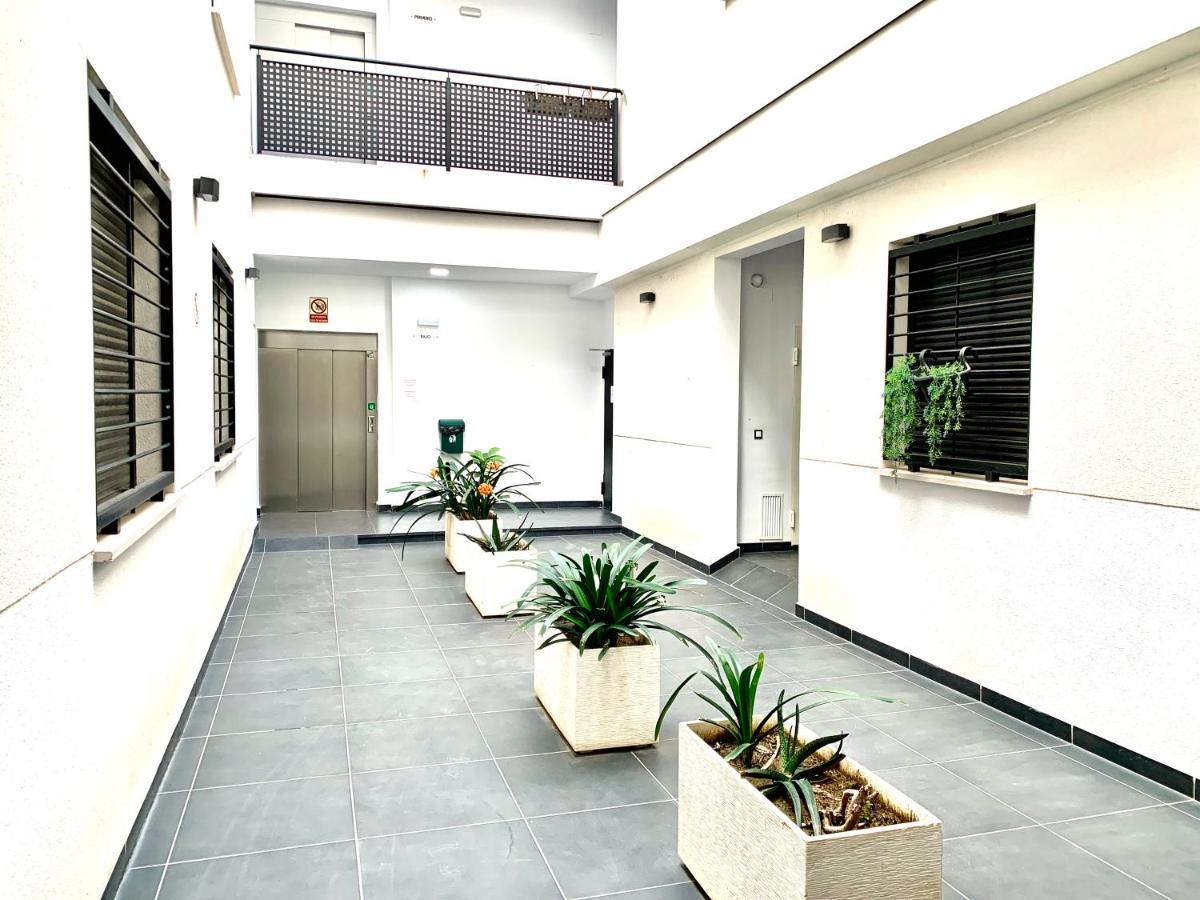 Homely Malaga Refino Bajo G6 Y F6 المظهر الخارجي الصورة
