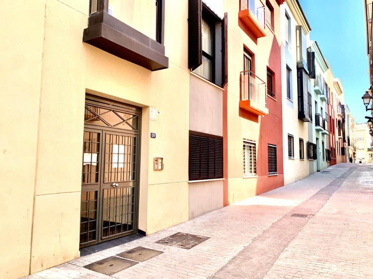 Homely Malaga Refino Bajo G6 Y F6 المظهر الخارجي الصورة