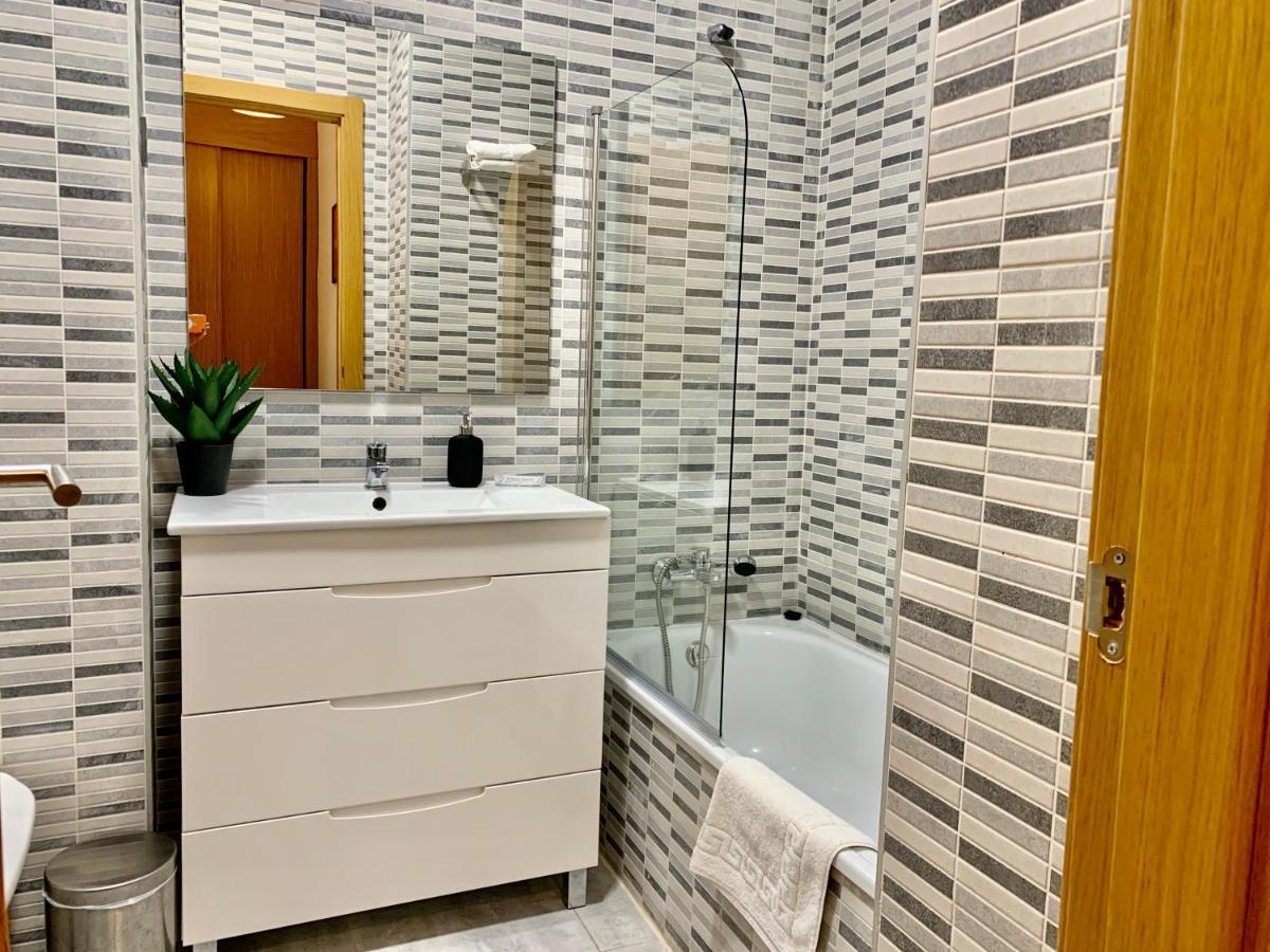 Homely Malaga Refino Bajo G6 Y F6 المظهر الخارجي الصورة